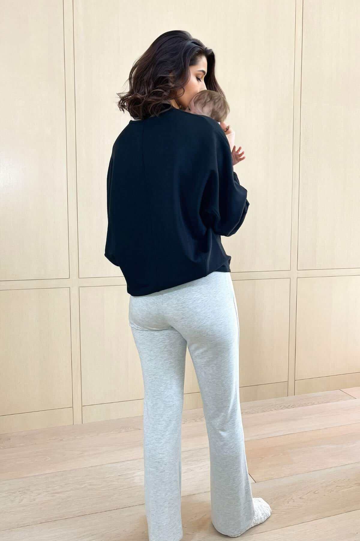 Aspen Fleece Nursing Pullover - Image 24
