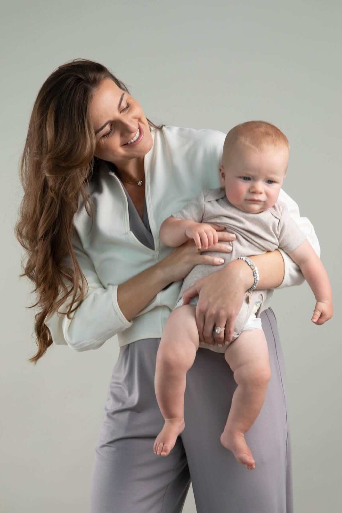 Aspen Fleece Nursing Pullover - Image 9
